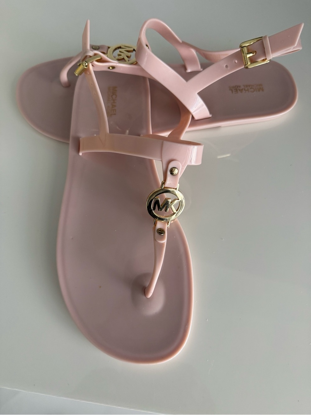 Michael Kors Light Pink Jelly T-Strap Sandals. Size 10M